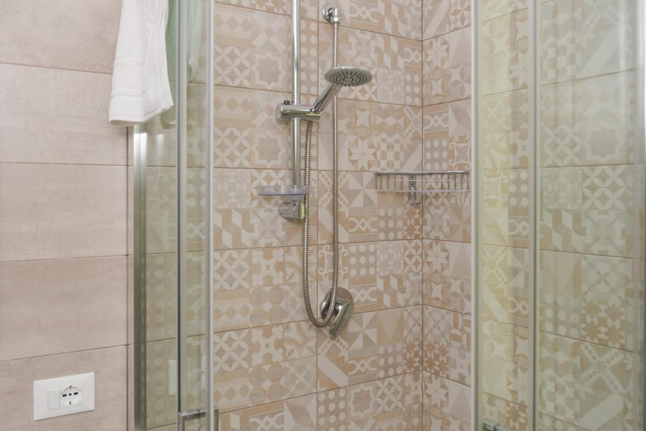 Casa Lory - Appartamento Con 2 Camere In Centro Abitato Orosei Luaran gambar