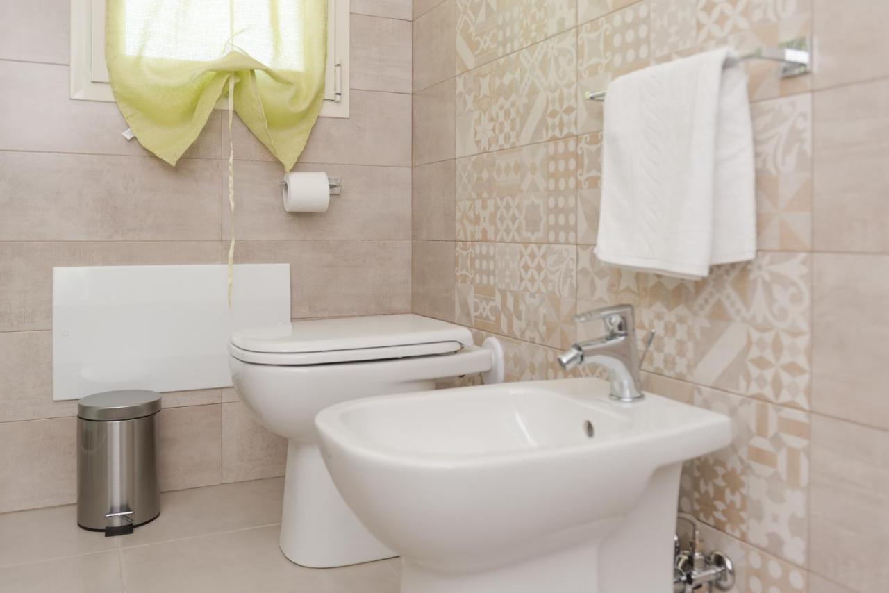 Casa Lory - Appartamento Con 2 Camere In Centro Abitato Orosei Luaran gambar